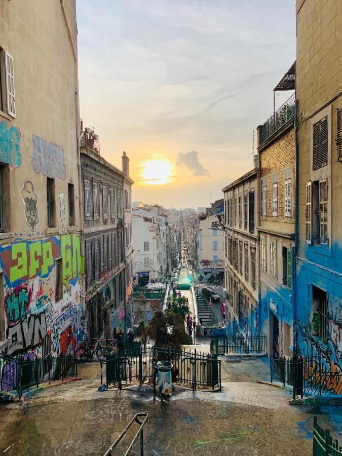 Ravissant Studio En Plein Centre De Marseilles Buitenkant foto