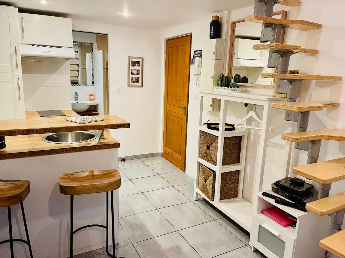 Ravissant Studio En Plein Centre De Marseilles Buitenkant foto